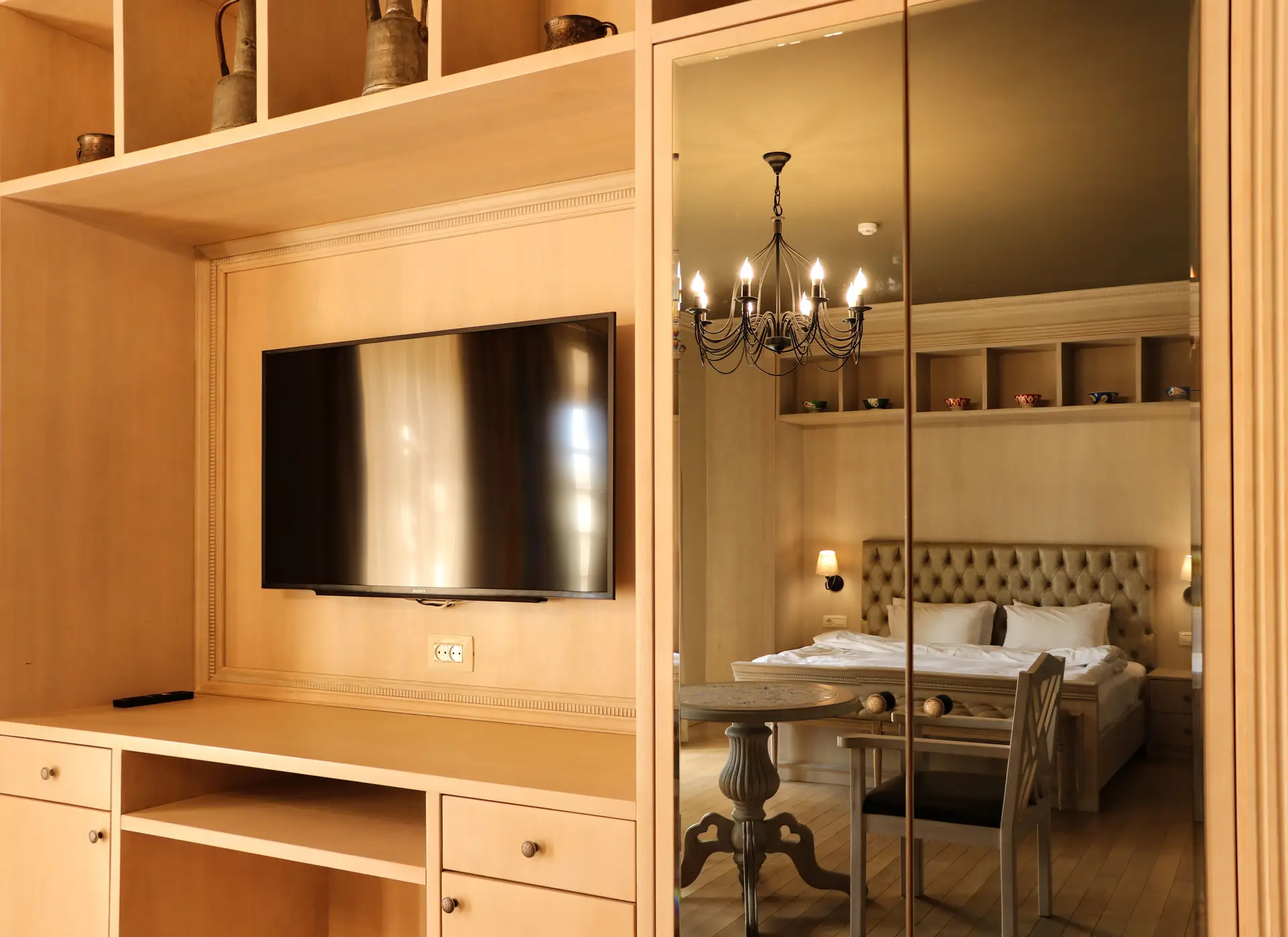 OrvelliangrandLodgen ylellinen hotellihuone