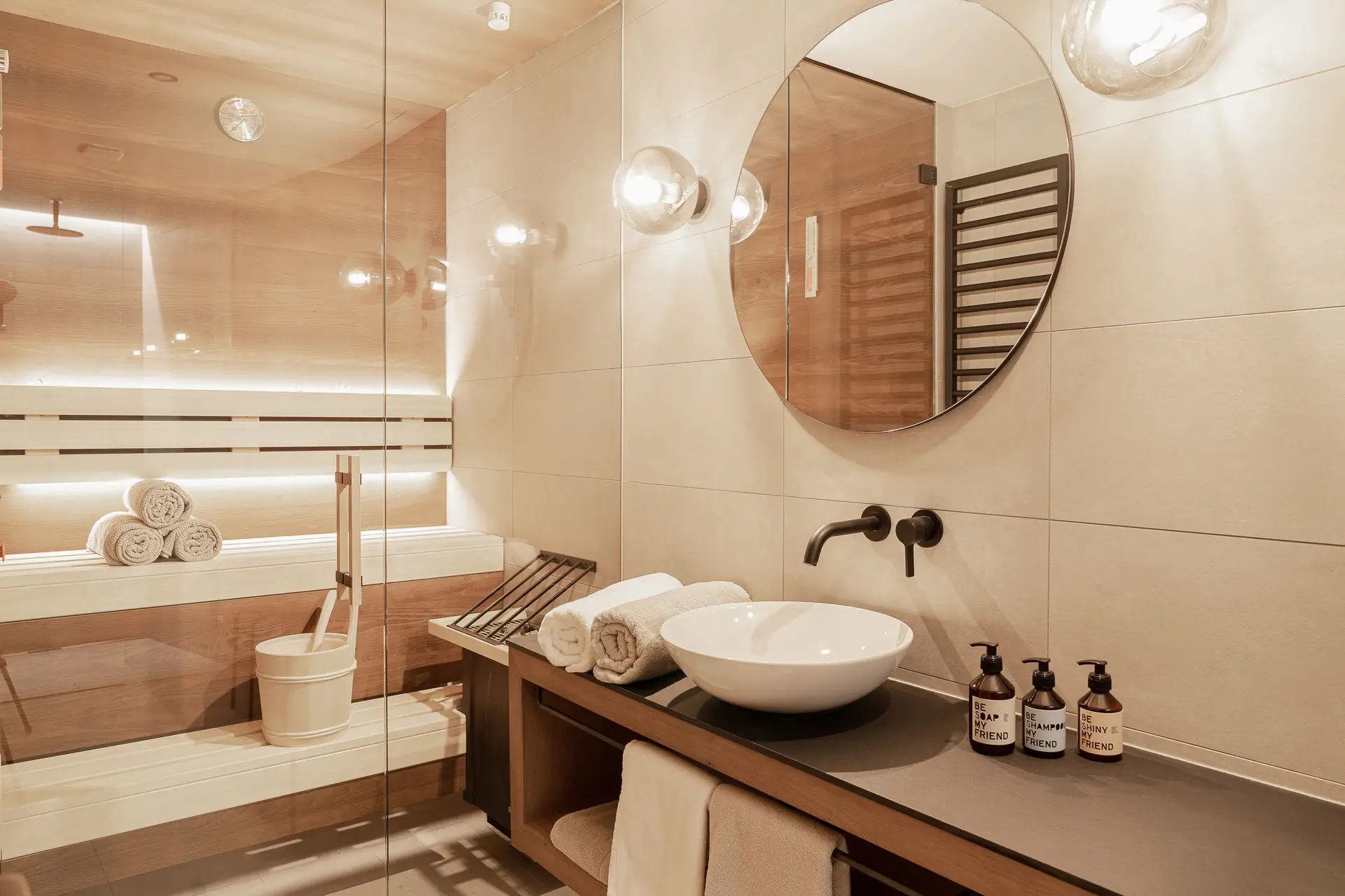 Kylpyhuone ja sauna
